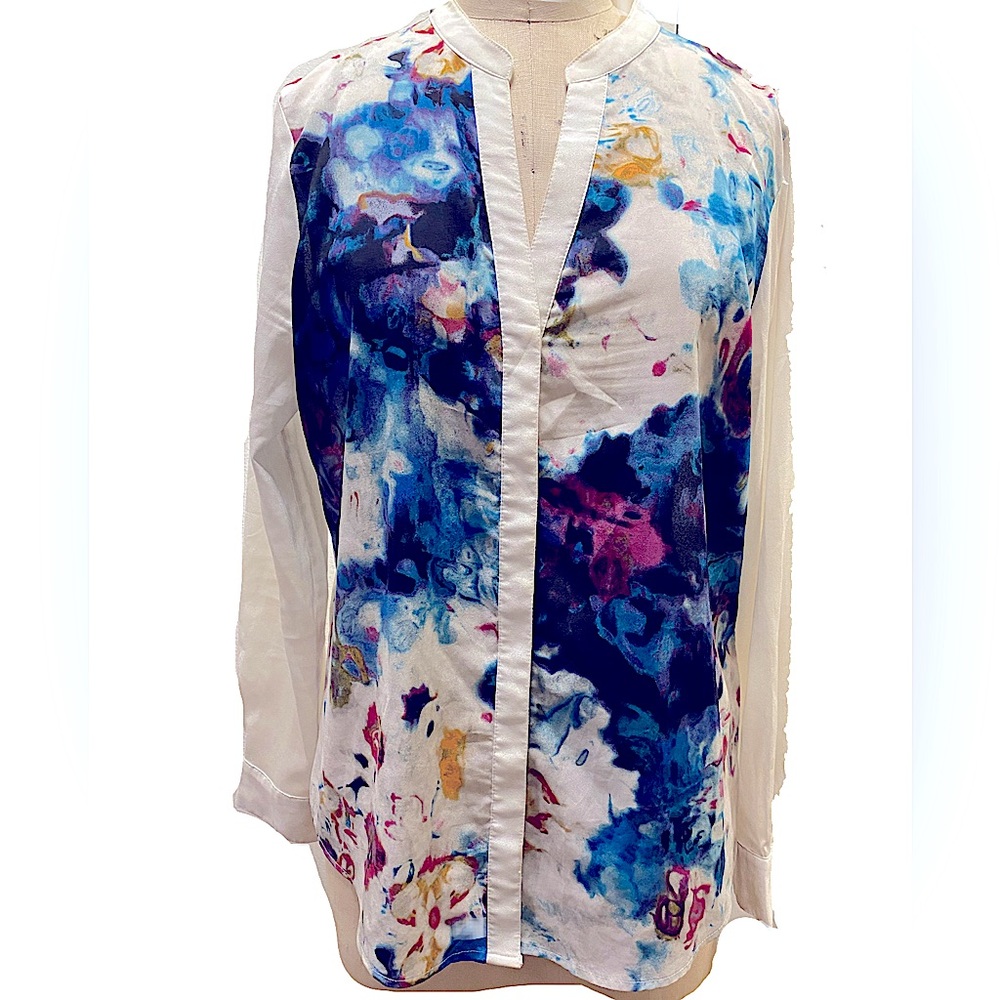 Ivanka Trump multicolor button down shirt